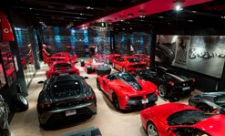 Riadime osvetlenie Ferrari showroomu